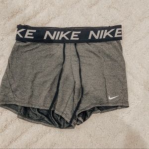 nike shorts (small)